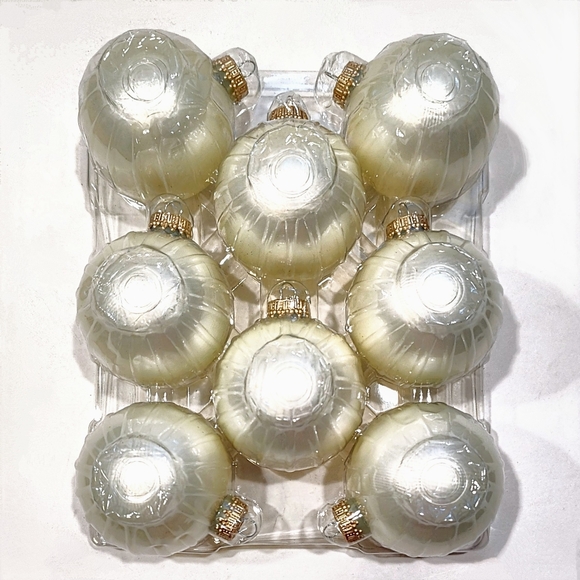 Krebs Christmas Glass Ball Ornaments 8 Pcs  2-5/8" Vanilla Ice Velvet Gold Caps - Picture 3 of 11